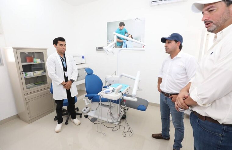 Durante su gira de despedida, Mauricio Vila entrega un centro de salud más