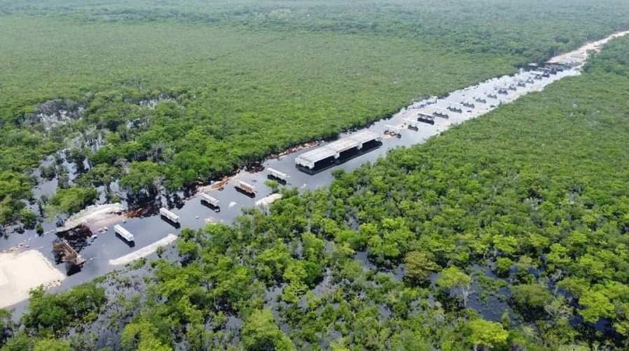 El Tren Maya, víctima de las inundaciones en Bacalar