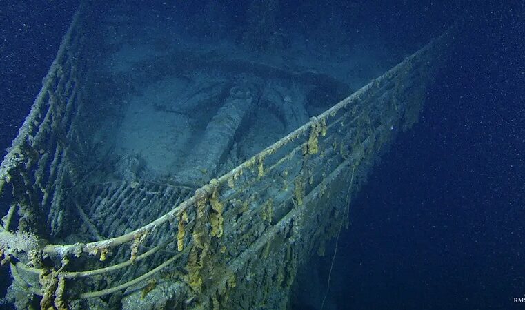 Expertos van al fondo del mar por los últimos secretos del Titanic