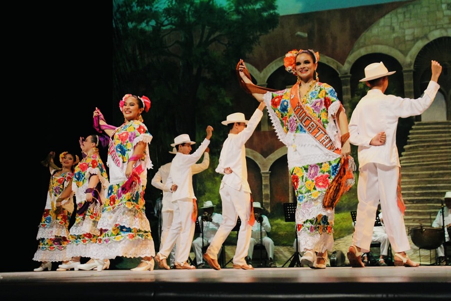 Con espectáculo yucateco, jóvenes surcan caminos por cuatro estados