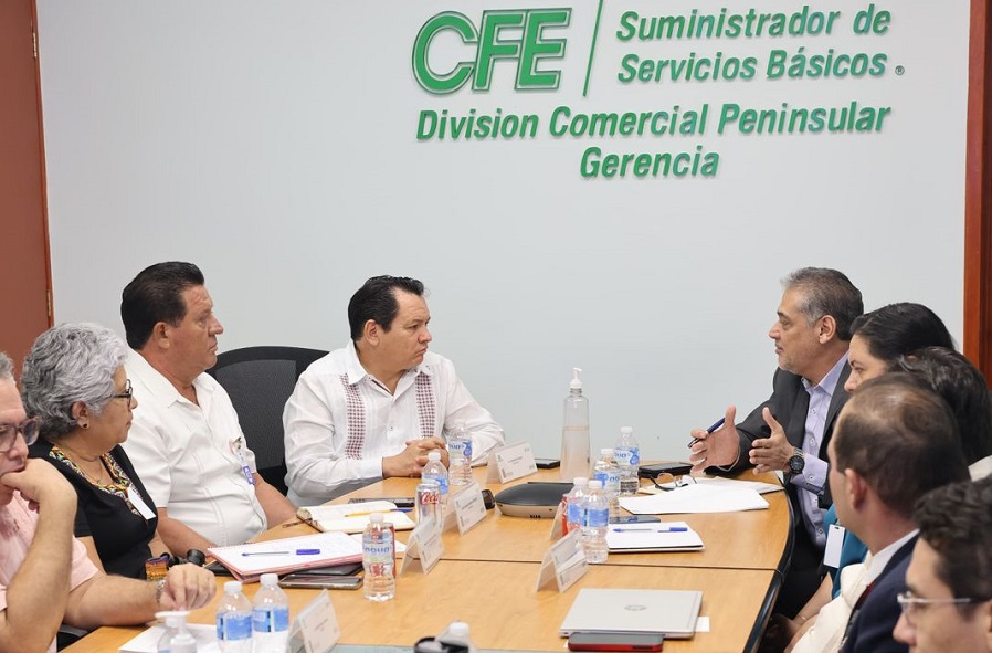 Respaldo a agricultores y productores para trámites de subsidios y adeudos ante la CFE