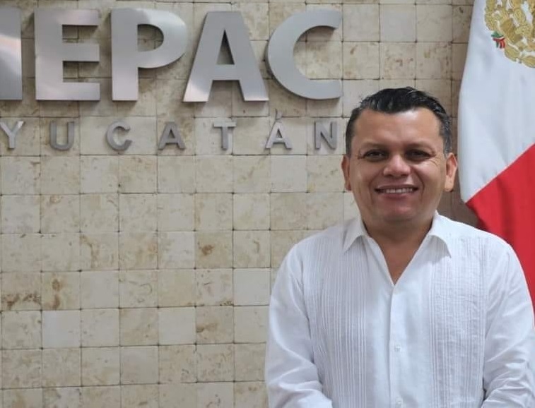 El INE desecha denuncia y ratifica al presidente del Iepac, Moisés Bates Aguilar