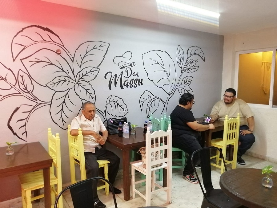 Sexto aniversario de Don Massu, con una cafetería más grande, en la García Ginerés