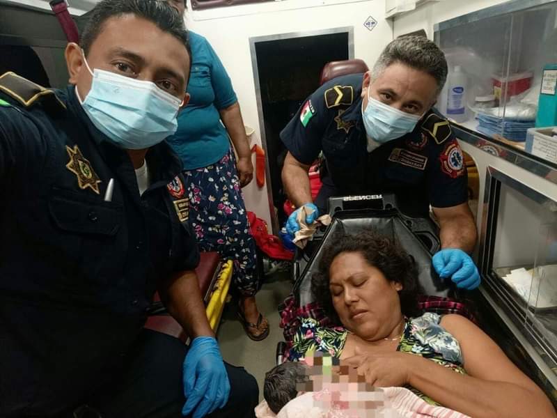 Otro bebé que llega al mundo en una ambulancia de la SSP