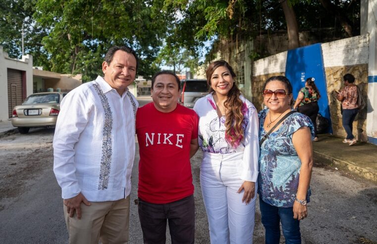 El gobernador Joaquín Díaz Mena visita el DIF Yucatán