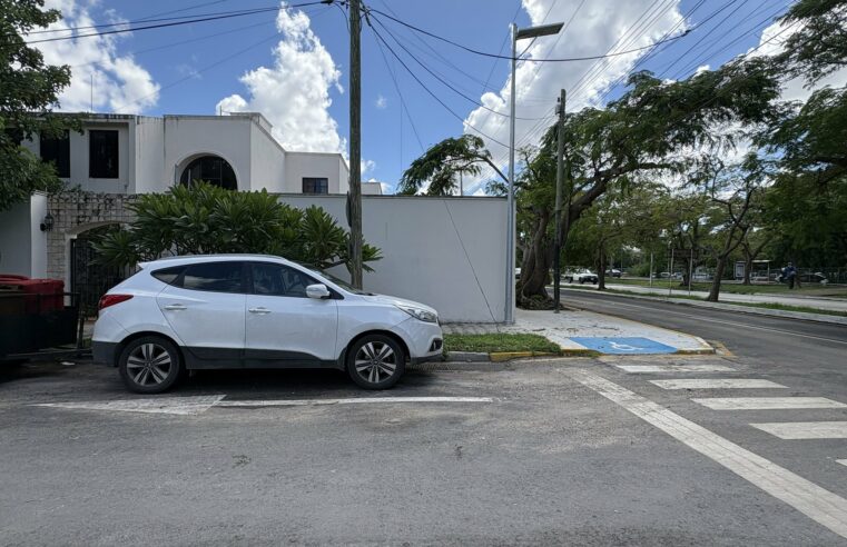 El colmo, la multa la SSP por estacionarse…en su propia casa