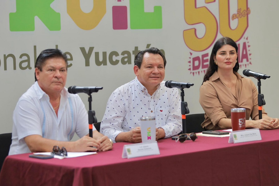 Obsequian en su 50 Aniversario fuerte impulso a la Feria Yucatán