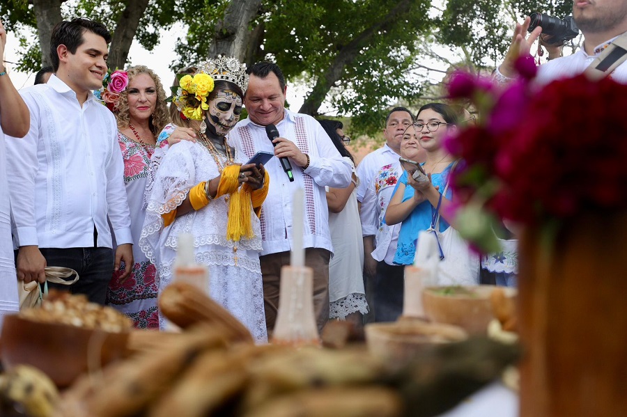 Regresa la Gran Muestra Estatal de Altares a la Plaza Grande