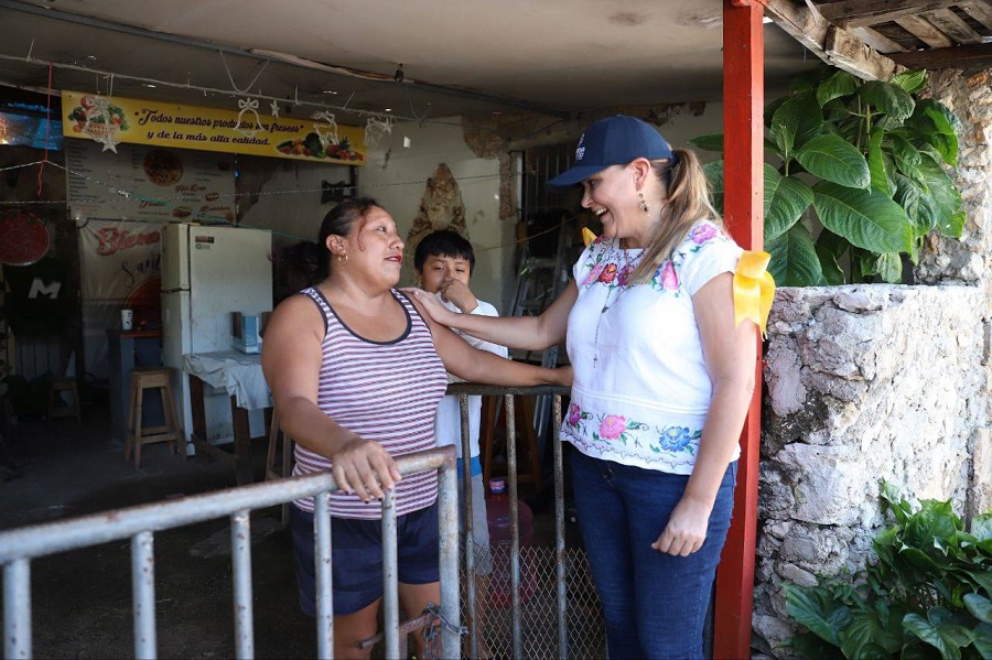 Cecilia Patrón lleva a las comisarías servicios, cultura y oportunidades