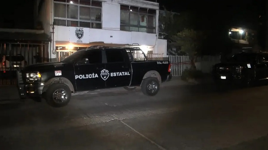 Encapuchados asaltan cuartel de la Policía Auxiliar de Jalisco; robaron 25 armas