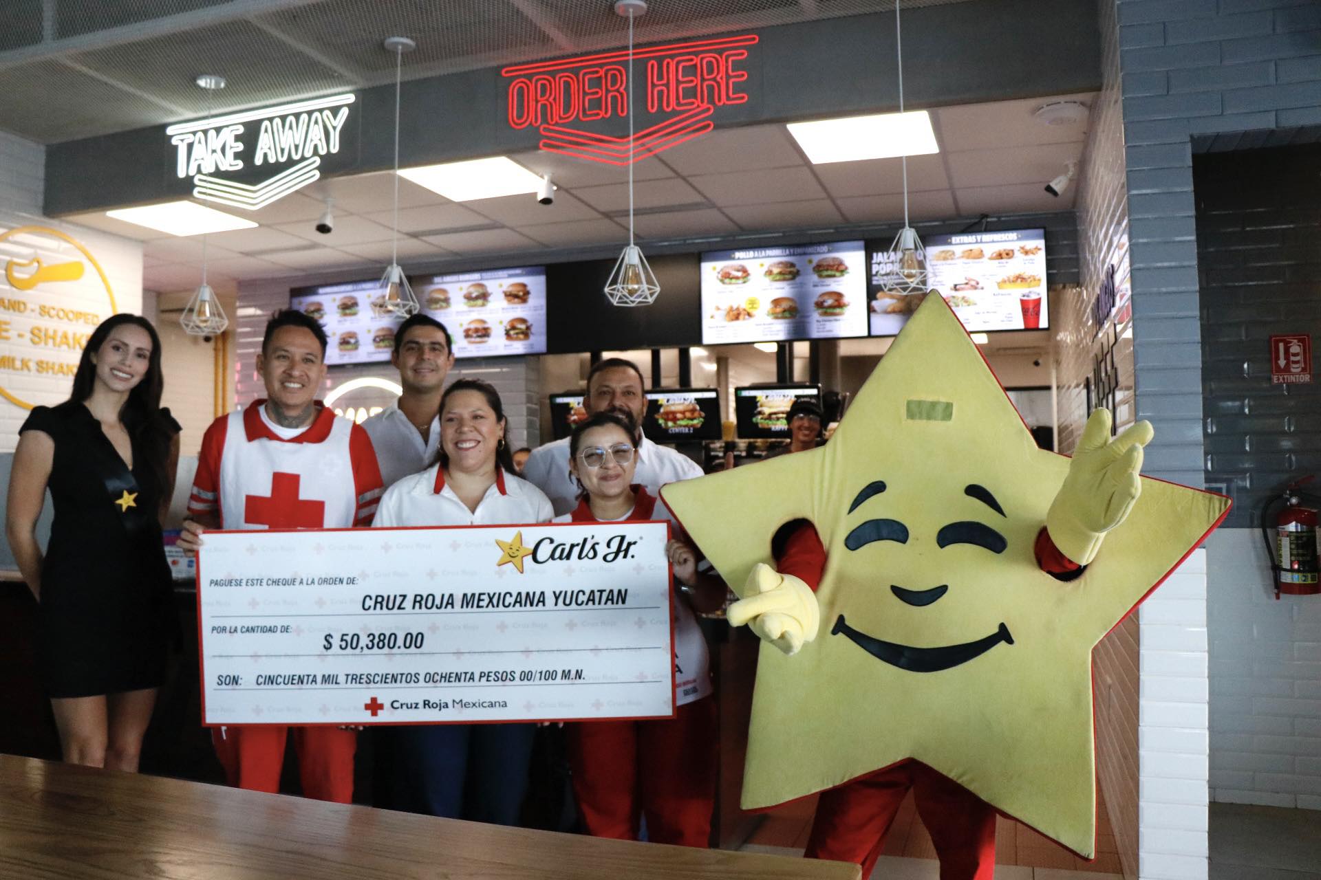 Carl´s Jr se solidariza con las causas de la Cruz Roja en Yucatán