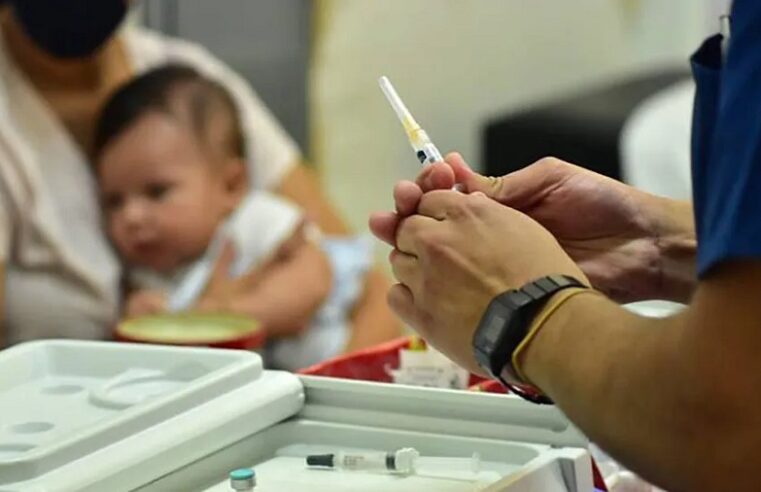 El IMSS llama a vacunar a los niños contra la poliomielitis