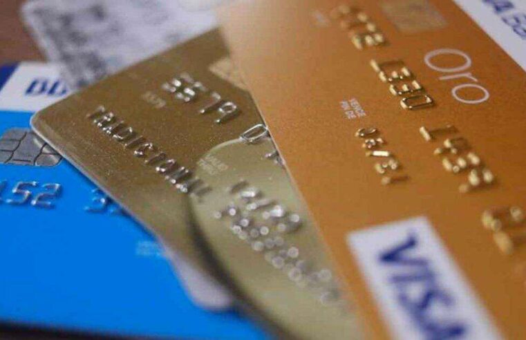 ¿Cuánto es el pago mínimo en las tarjetas de crédito y porqué no deberías pagar solo eso?