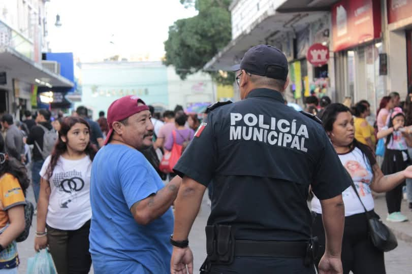 Se prepara el Ayuntamiento de Mérida para las fiestas de fin de año