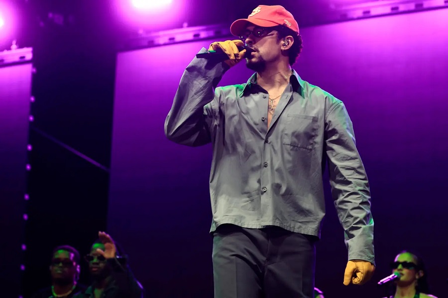Bad Bunny anuncia su octavo álbum, ‘DeBÍ TiRAR MáS FOToS’, con 17 temas