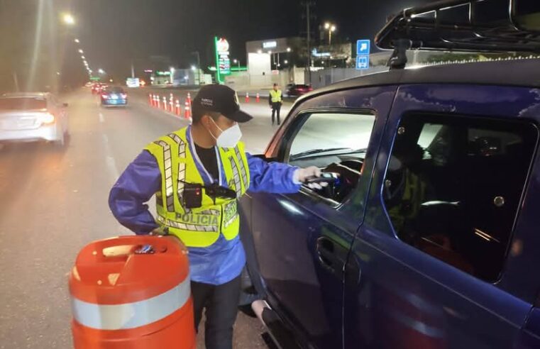 Todos bien portados en festejos, solo un detenido en retenes y un herido con bombitas