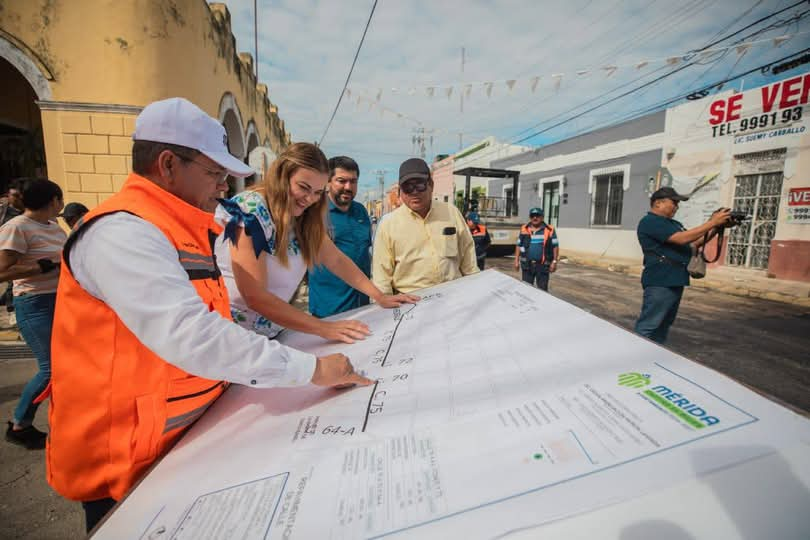 Supervisa Cecilia Patrón obras de repavimentación en San Sebastián