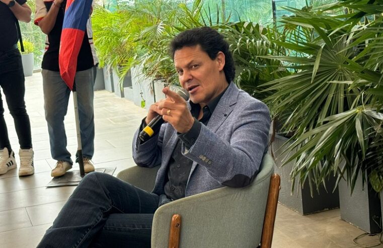 Pedro Fernández tendrá una renovación musical con su gira Ave Fénix Tour