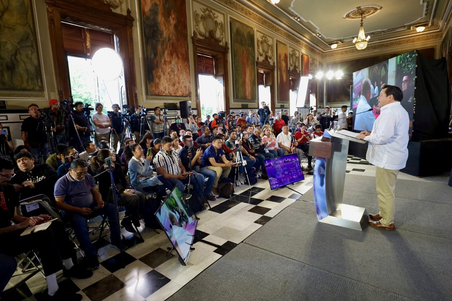 Huacho Díaz cumple 100 días de gobierno y ni con el canje de tarjetas Va y Ven ha podido