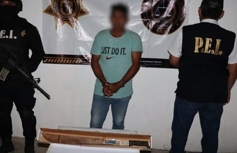 Detenido conductor que sacó un machete tras chocar con un Va y Ven