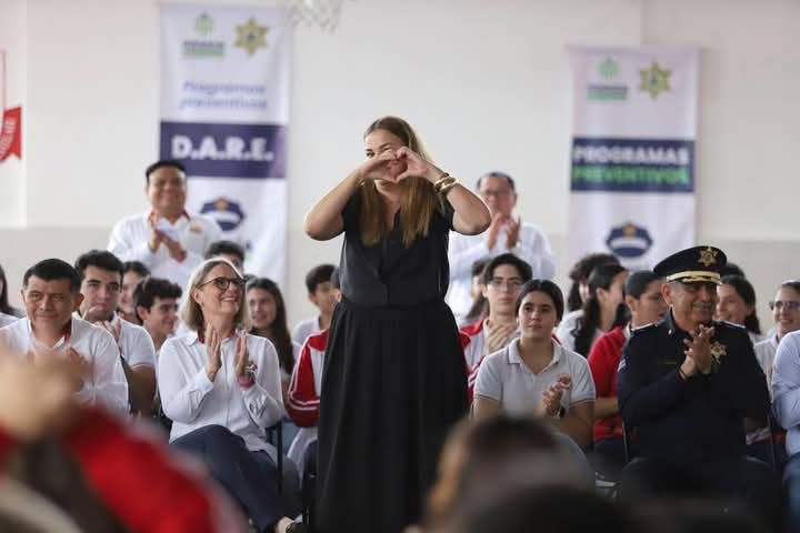 Cecilia Patrón llega al Colegio Libanés Peninsular