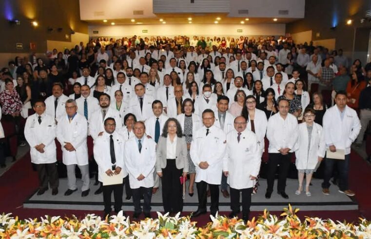 Refuerza gobierno de Yucatán atención a la salud con más médicos especialistas