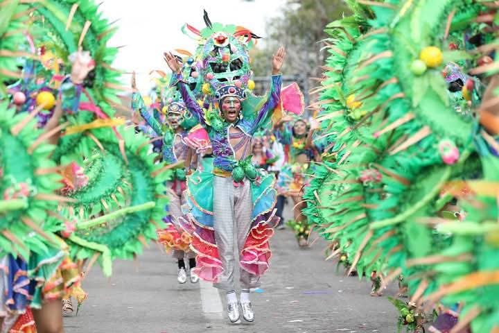 El Domingo de Bachata pone a vibrar Ciudad Carnaval