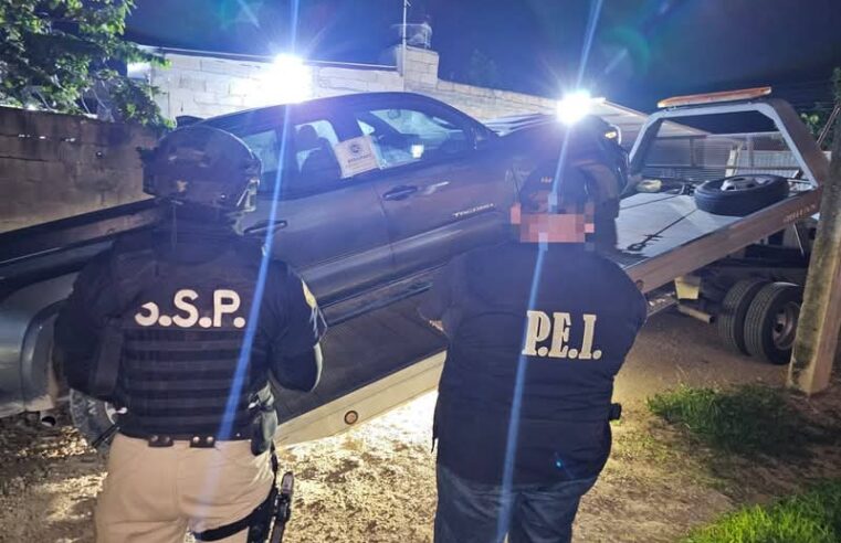 Aseguran camioneta que atropelló a un can y detienen a dos, pero no al rrsppnsable