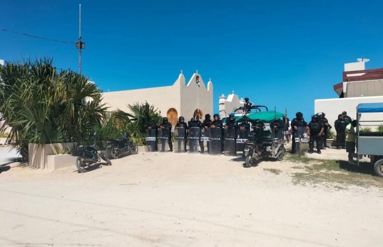 En Sisal reciben a palos y piedras a policías en conflicto por terrenos costeros