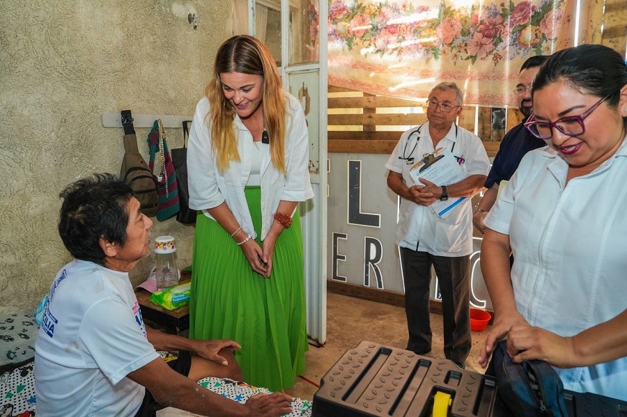 Ante el riesgo de tosferina, Cecilia Patrón refuerza la prevención de la salud en Mérida