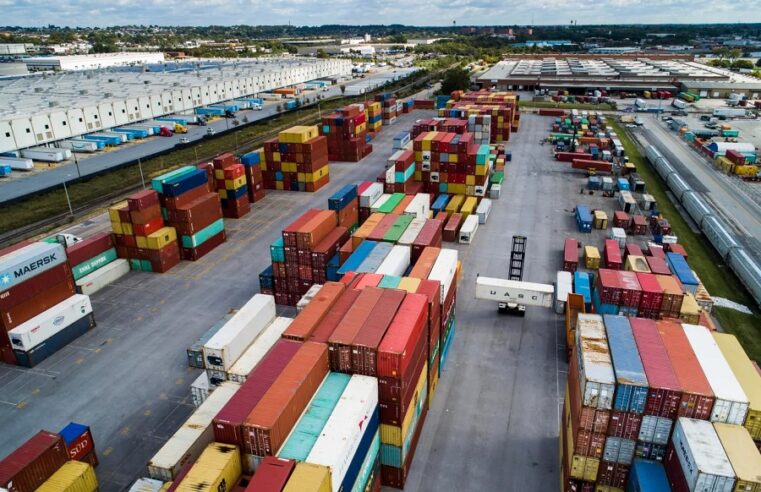 Habrá aranceles contra México a partir del martes, insiste Estados Unidos