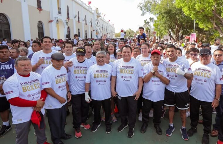 Imparten clase de box masiva a más de 2 mil yucatecos