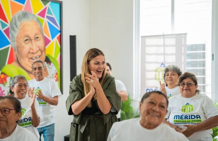 Presenta Cecilia Patrón Mérida Contigo, tarjeta para personas mayores o con discapacidad