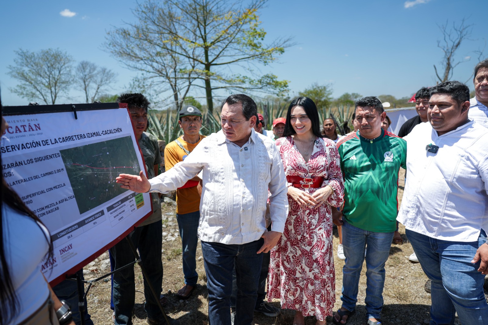 Supervisa el gobernador avances en tramos carreteros del interior