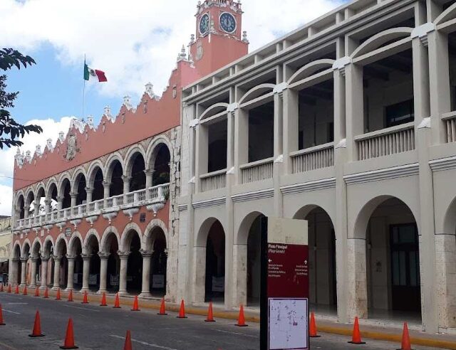 A medias trabajará el Ayuntamiento de Mérida con motivo del Día del Empleado Municipal