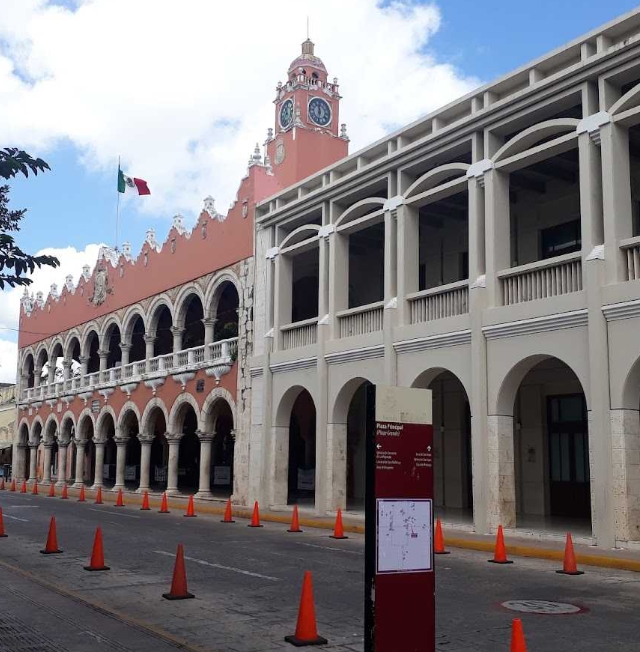 A medias trabajará el Ayuntamiento de Mérida con motivo del Día del Empleado Municipal