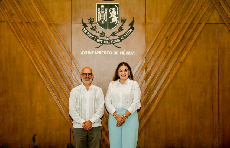 Visita el Ayuntamiento de Mérida el presidente de Grupo Santander México
