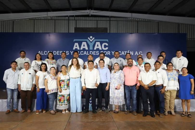 Ediles panistas presentan la asociación ‘Alcaldesas y Alcaldes por Yucatán