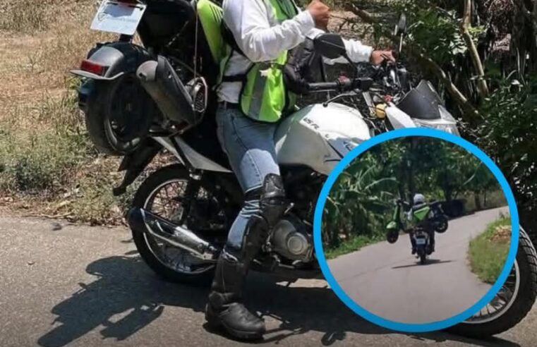 No pagó la moto y Elektra le manda a su mejooooor cobratario