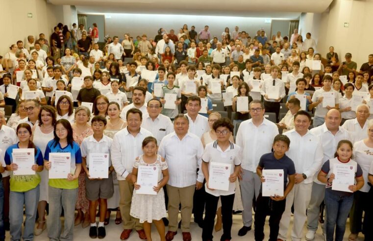 Reconocen a estudiantes destacados en la Olimpiada Mexicana de Informática 2025