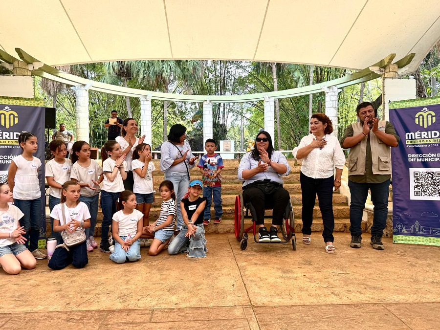El DIF Mérida festeja a niñas y niños con discapacidad
