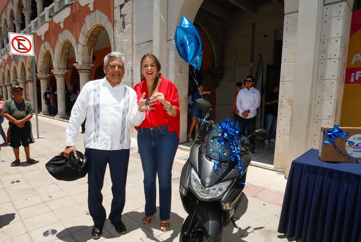 Cecilia Patrón premia la responsabilidad de los meridanos con el pago puntual del predial