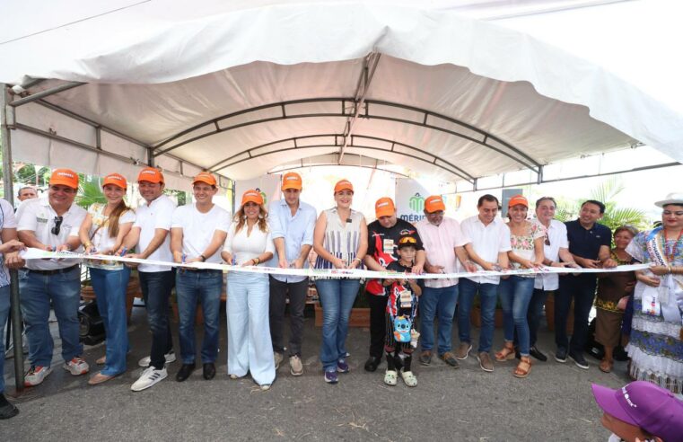 La Fiesta de la Chicharra se apodera de Xcalachén; Cecilia Patrón inaugura el festival