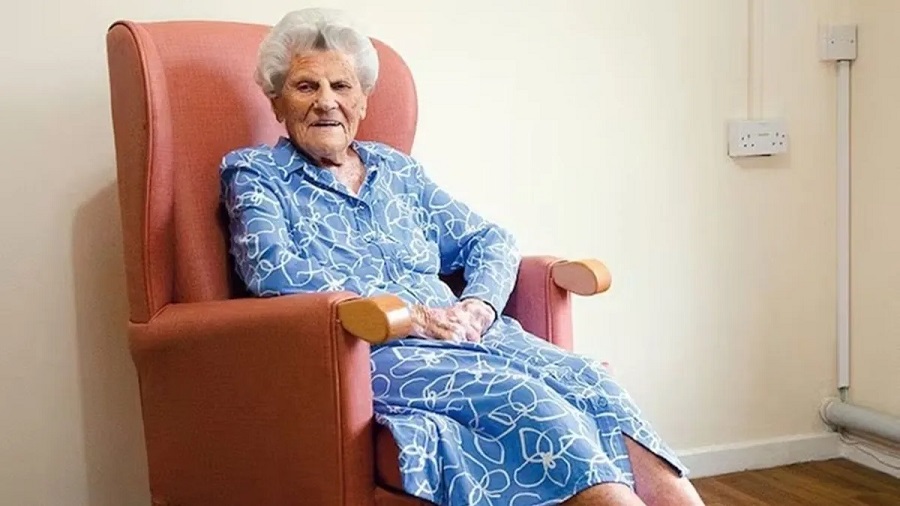 Ethel Caterham de Inglaterra es la mujer más longeva: tiene 115 años