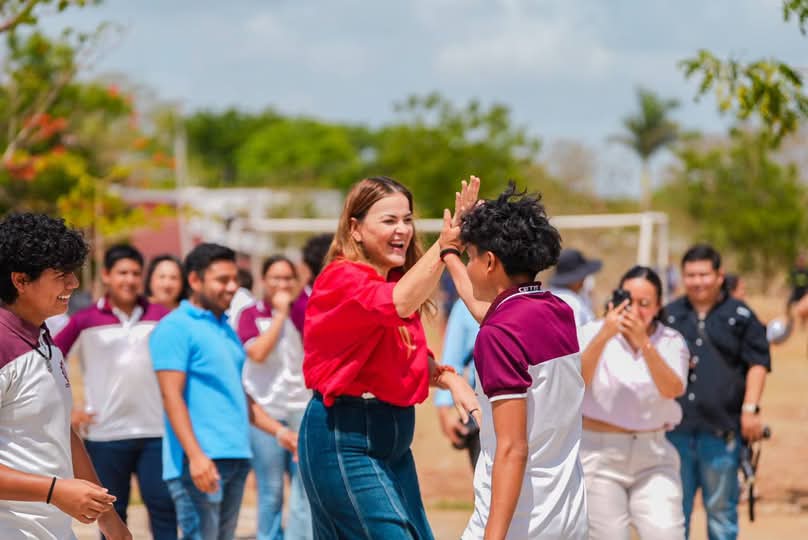 Construimos una mejor comunidad desde las escuelas: Cecilia Patrón