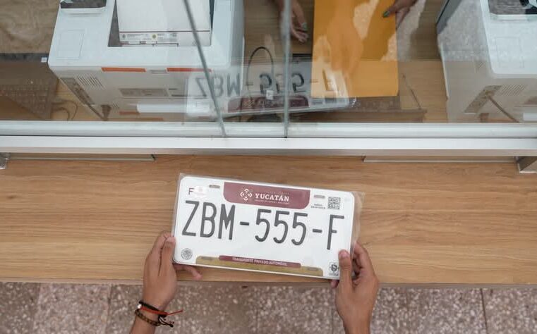 Reemplacamiento avanza con éxito y alta participación en Yucatán