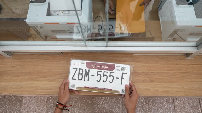 Reemplacamiento avanza con éxito y alta participación en Yucatán