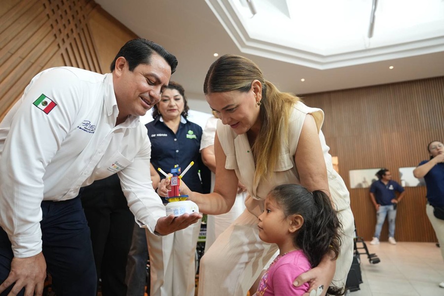 Ayuntamiento de Mérida recibe donativo de 40 sillas de ruedas