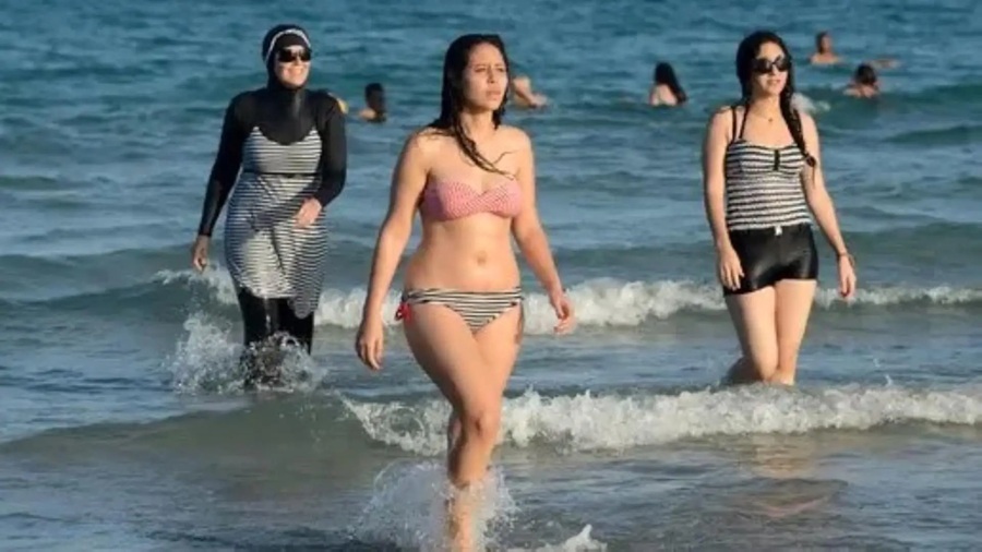 Vuelve el burkini en Siria, con la llegada de autoridades islamistas