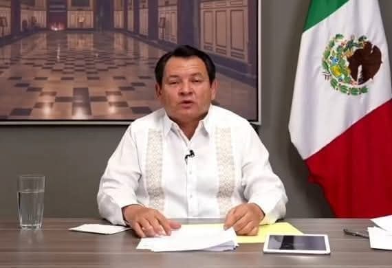 Burla al gobierno de Yucatán: pescadores venden radios y chalecos qué recibieron gratis